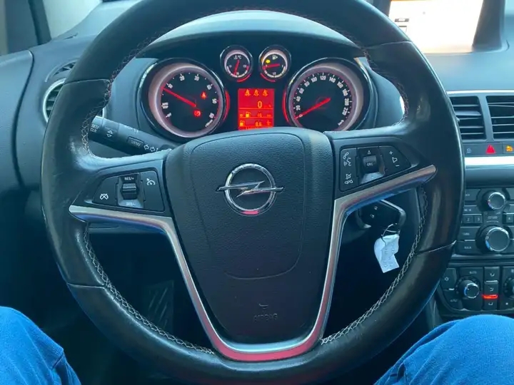 Opel Usata 01